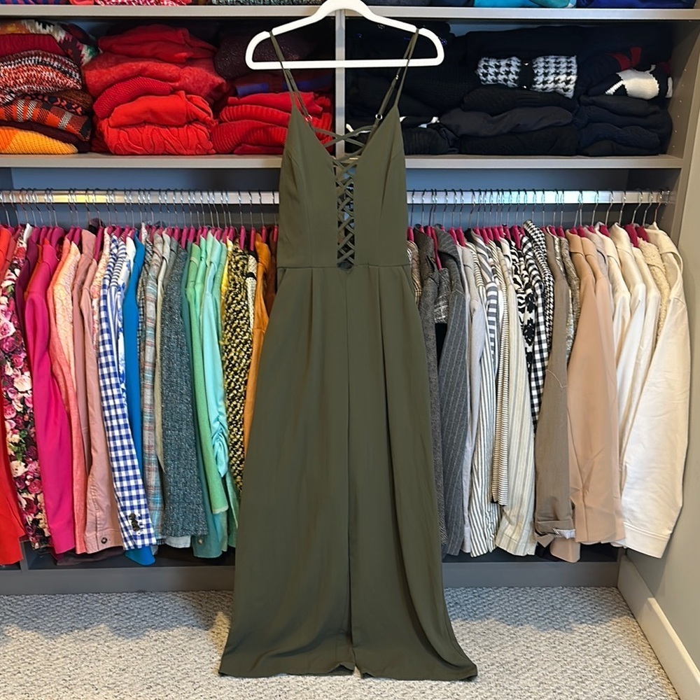 GB olive sleeveless adjustable strap criss cross detail 2 pocket jumpsuit size M